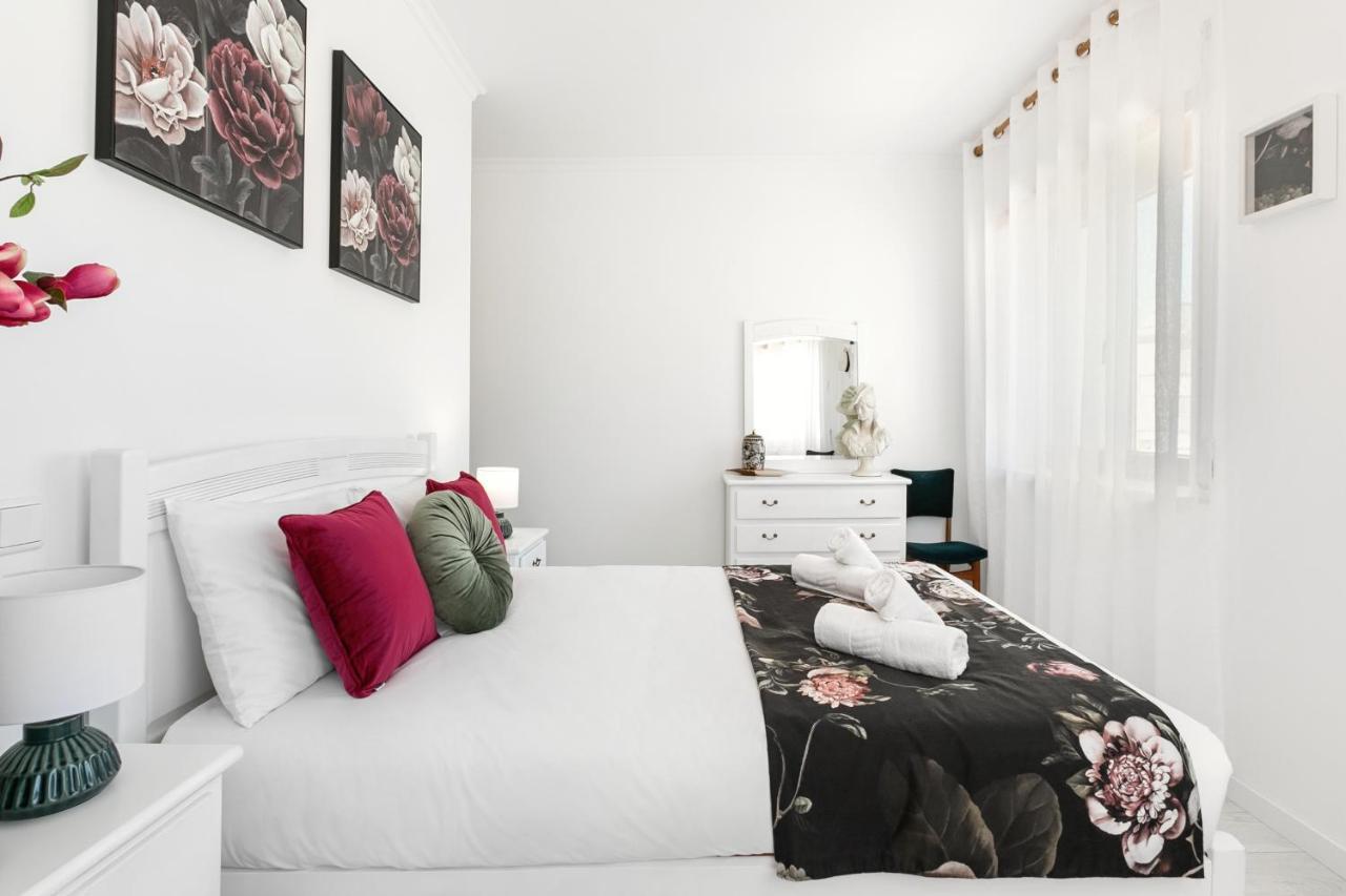 Modern Flat Apartment Nazaré